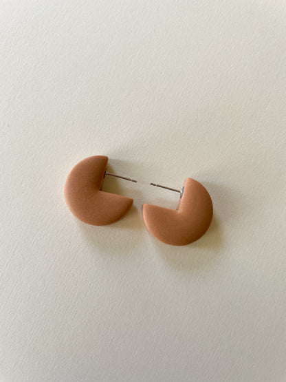 Chunky Hoops in Camel