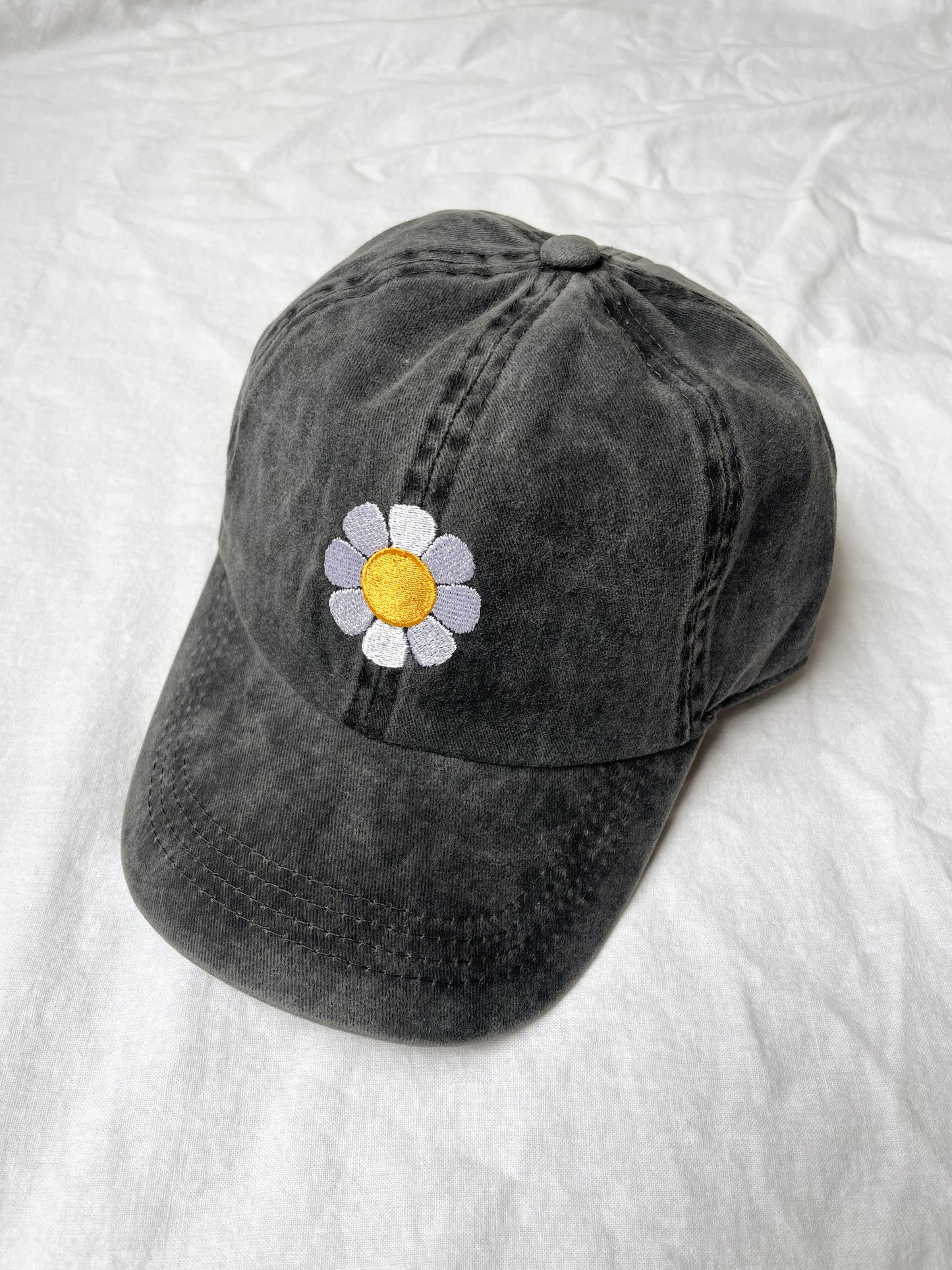 Daisy Cap in Charcoal