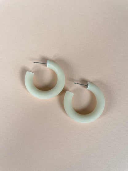 Ellory Hoops in Ivory